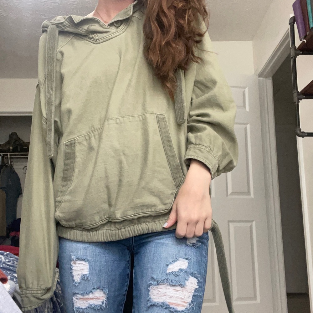 american eagle pull over